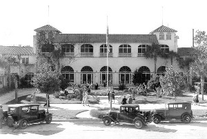 Homosassa Springs Hotel